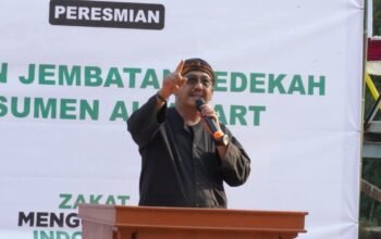 Bupati Sukabumi Drs. H. Asep Japar, M.M., Meresmikan Jembatan Penghubung Antar Desa di Cimanggu Warga Sambut Antusias