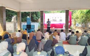 Bhabinkamtibmas Hadir di Maulid Nabi dan Penutupan Kuliah Pengabdian Umat di Sukasari