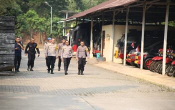 Perkuat Soliditas dan Sinergitas Internal, Kapolres Purwakarta Kunjungi Mako Brimob Polda Jabar