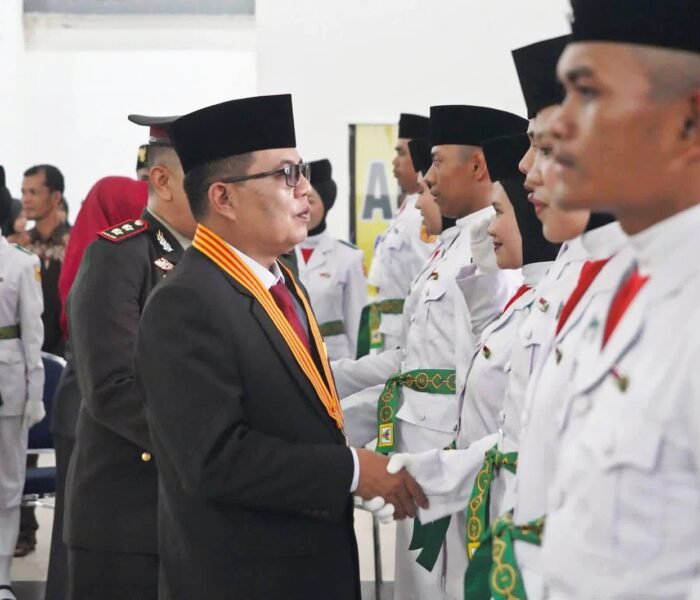 Ketua DPRD Anton Yondra Hadiri Pengukuhan Paskibraka dan Sampaikan Pesan Kebangsaan