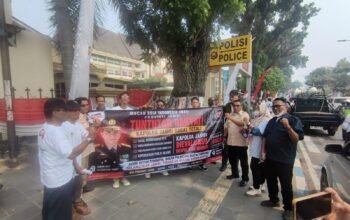 Demo MAI di Polda Jambi: Perimon Juli Soroti Sikap Polda Yang Hanya Diwakili Direktur