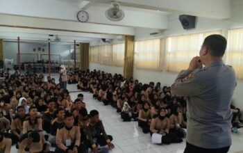 Cegah Narkoba dan Pergaulan Bebas, Satbinmas Polres Purwakarta Edukasi Pelajar SMKN 2