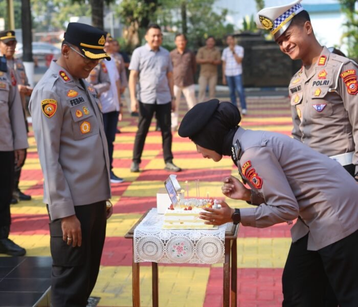 Bukan Sekadar Ucapan, Kapolres Purwakarta Beri Perhatian Untuk Personel Yang Berulang Tahun