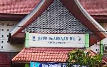 Direktur Efrizanaldi dan Nakes RS Adnaan WD Payakumbuh Sukses Jaga Mutu Pelayanan Humanis