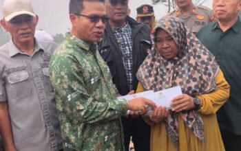 KDS Siapkan Kontrakan dan Rumah Baru untuk Korban Kebakaran di Pacet