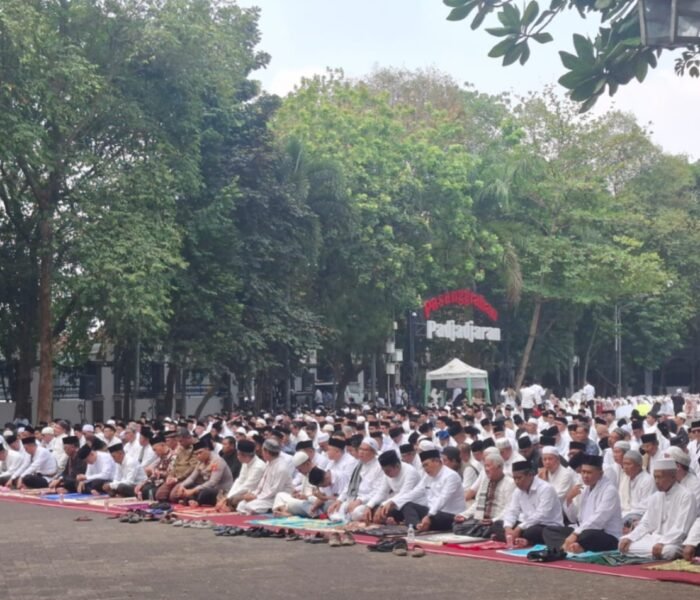 Di Tengah Kemarau Panjang, Polres Purwakarta Kawal Shalat Istisqa Bersama Masyarakat