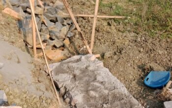 PAPAN NAMA TAK TERLIHAT, PROYEK DI TEGUHAN GROBOGAN DISOROT: SIAPA YANG BERTANGGUNG JAWAB?