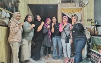 Rapat dan Silaturahmi Srikandi Media Online Indonesia ( SMOI ) Purwakarta di Desa Pesawahan, Dorong Sinergi dan Kekompakan