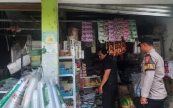 Respon Cepat Pamapta dan Reskrim Cek TKP Pencurian di Toko Alesha Plastik