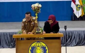 Bupati Eka Putra Perkuat SDM Tanah Datar Lewat MoU STIESIA Surabaya