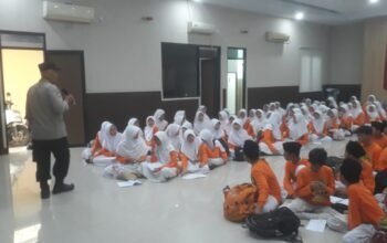 Bekali 115 Siswa Al-Muhajirin, Polres Purwakarta Edukasi Karakter, Lalu Lintas dan Bahaya Narkoba