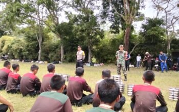 Jelang Makan Siang, Bhabinkamtibmas Polsek Bojong Edukasi Pelajar Jauhi Narkoba