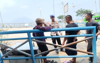 Antisipasi Perubahan Cuaca, Satpolair Polres Purwakarta Sambangi Masyarakat Perairan Waduk Jatiluhur