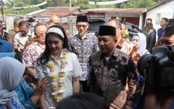 Wakil Bupati Sukabumi H. Andreas, S.E, Dampingi Wakil Menteri BKKBN Tinjau Hasil Kolaborasi Penanggulangan Stunting di Kabupaten Sukabumi