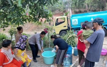 Polsek Jatiluhur Salurkan 4.000 Liter Air Bersih untuk Warga, Wujud Nyata Polri Hadir Membantu Masyarakat