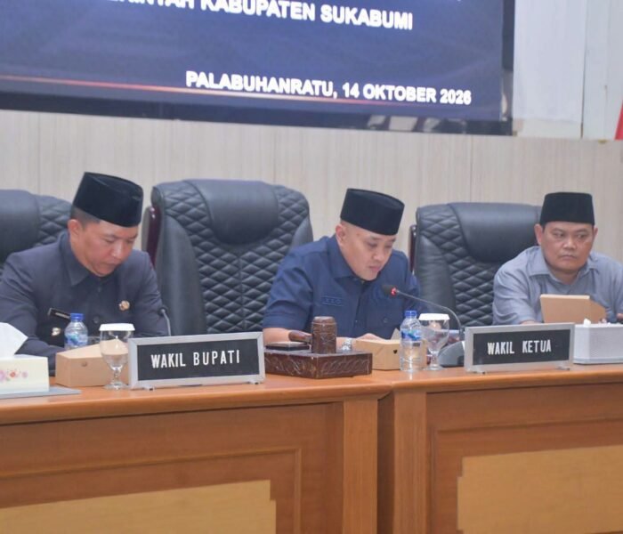 Wakil Bupati Sukabumi H. Andreas, S.E., Hadir Rapat Paripurna DPRD Agenda Pandangan Umum Fraksi Atas Perubahan Perda NOMOR 7/2016