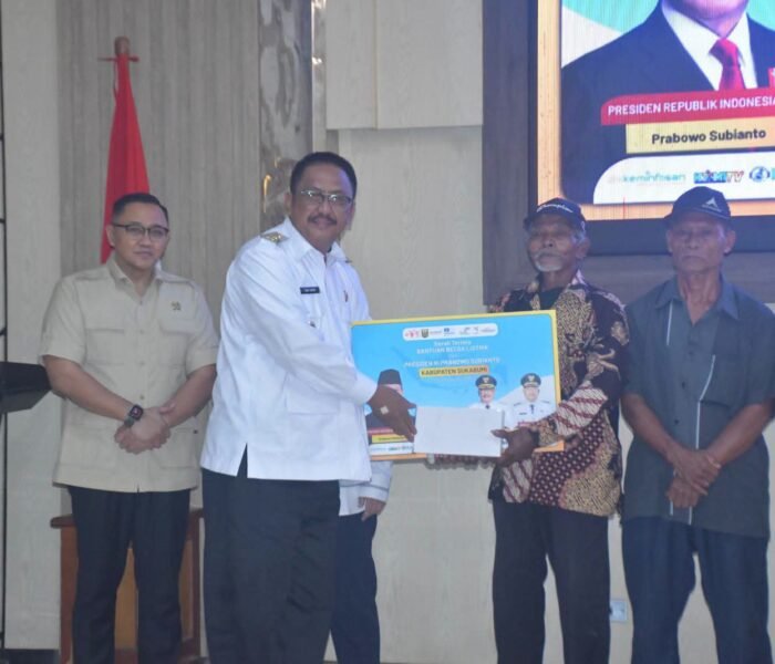 Salurkan Becak Listrik Bantuan Presiden, Bupati” Mendukung Perekonomian Masyarakat