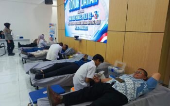 Bersama Insan Media, Polres Purwakarta Gelar Donor Darah Di HUT Ke-75 Humas Polri