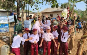 Dulu Tempuh 2 Kilometer Demi Air Bersih, Kini 60 KK dan Siswa SDN Cikole Rasakan Manfaat Sumur Bor TMMD ke-130 Kodim 0622