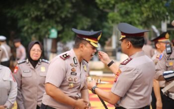 Kejutan Ulang Tahun dari Kapolres Purwakarta, Hangatkan Kebersamaan Dengan Wakapolres dan Personel