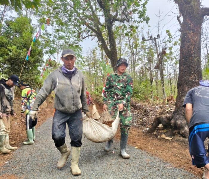 Dulu Sulit Dilalui, Kini Mulus! Warga Mekarjaya Sambut Bahagia Hasil TMMD Ke-130